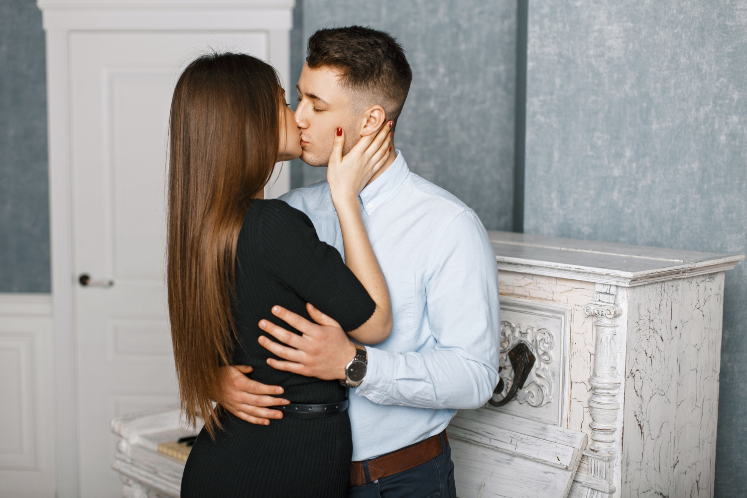 Почему прошлый опыт влияет на доверие, тревожность и способность строить спокойные отношения в настоящем